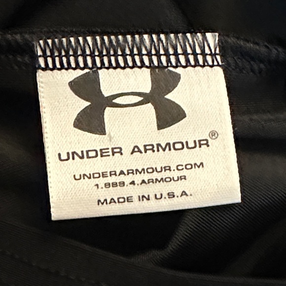 Under Armour Men’s Black Long Sleeve Compression Shirt - Picture 6 of 9